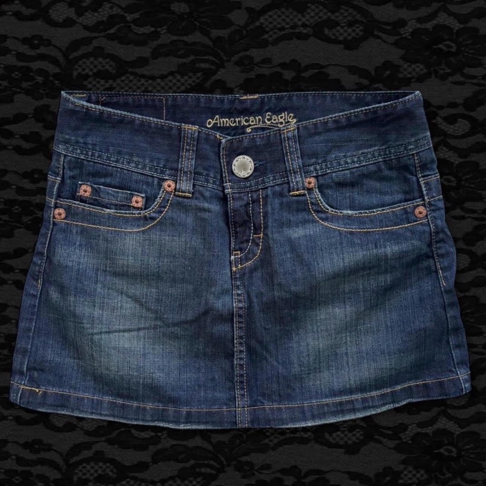 Vintage 2000s American Eagle Outfitters Women's lowrise Denim Skirt